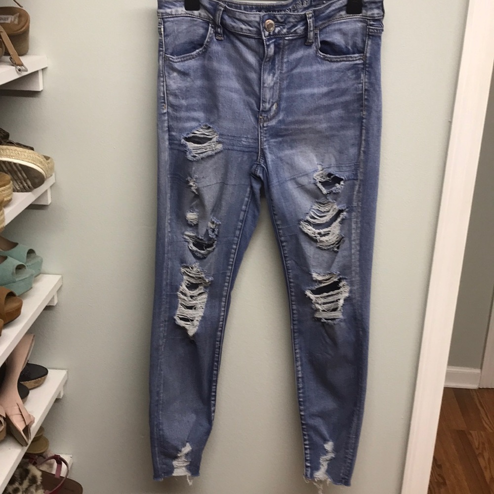 Distressed American Eagle 🦅 jegging Jeans